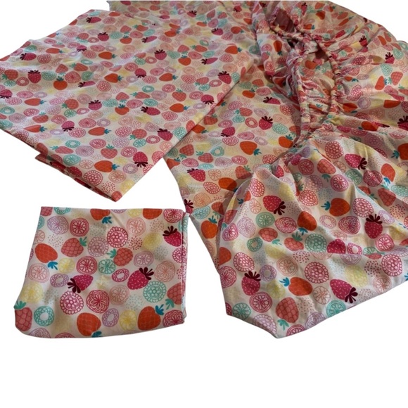 Pillow Fort 3 piece twin sheet set strawberries pink white aqua yellow red EUC - Picture 1 of 9